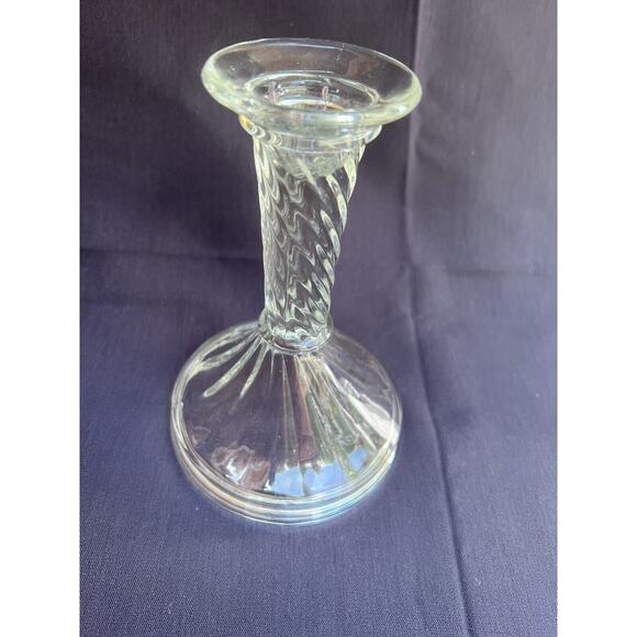 Pair Glass Candlesticks Candle Holders Swirl design - Picture 4 of 7